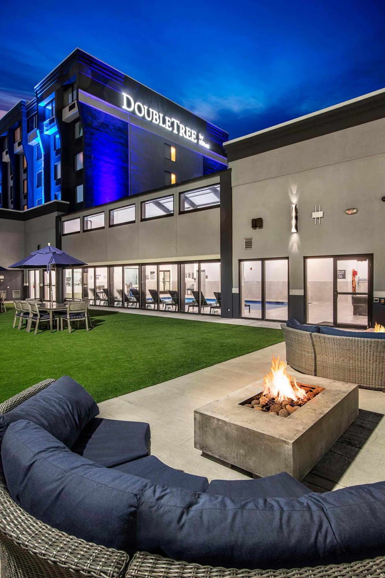Doubletree By Hilton Monroe Township Cranbury Hotel Rossmoor Exterior foto